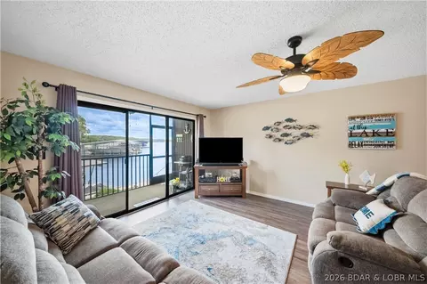 1562 Harbor Pt #A101, Osage Beach, MO 65065