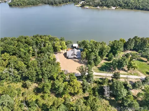 View/Area - 1050 Emerald Hills Dr, Edwards, MO 65326 photo 2 of 6