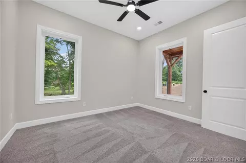 Bedroom - 1050 Emerald Hills Dr, Edwards, MO 65326 photo 11 of 13