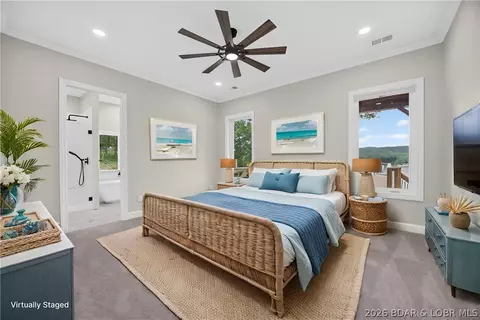 Bedroom - 1050 Emerald Hills Dr, Edwards, MO 65326 photo 1 of 13