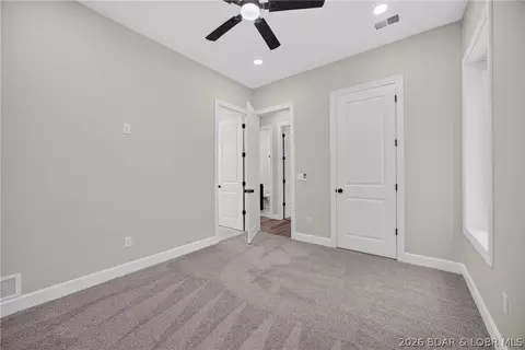 Bedroom - 1050 Emerald Hills Dr, Edwards, MO 65326 photo 9 of 13