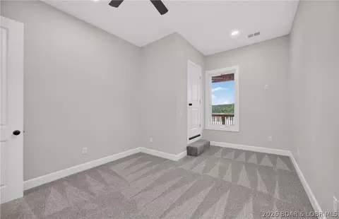 Bedroom - 1050 Emerald Hills Dr, Edwards, MO 65326 photo 5 of 13
