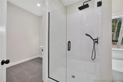 Bath - 1050 Emerald Hills Dr, Edwards, MO 65326 photo 3 of 9