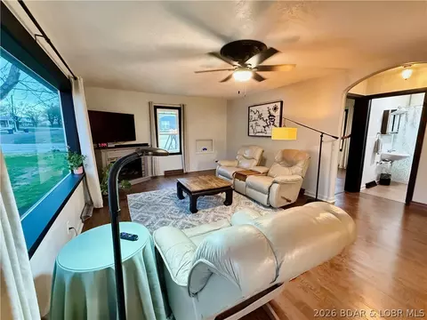 216 Olive St, Eldon, MO 65026 photo 7