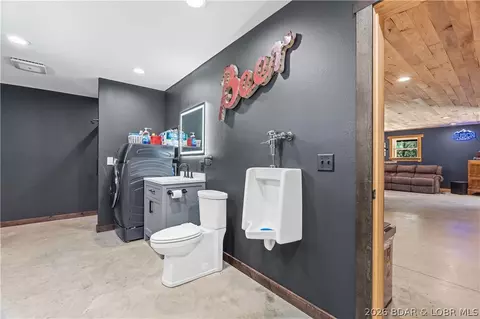 Bath - 41 Howe Rd, Eldon, MO 65026 photo 4 of 5