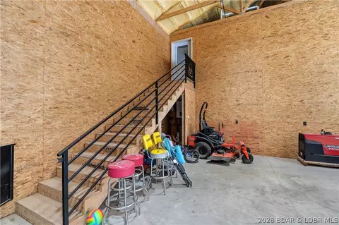 Entry Way - 41 Howe Rd, Eldon, MO 65026 photo 5 of 5