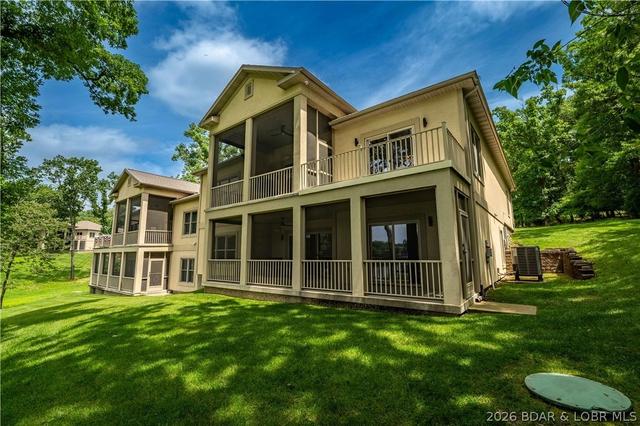 768 Resplander Way, Sunrise Beach, MO 65079