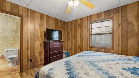 Bedroom - 33723 Waterfront Dr, Stover, MO 65078 photo 2 of 5