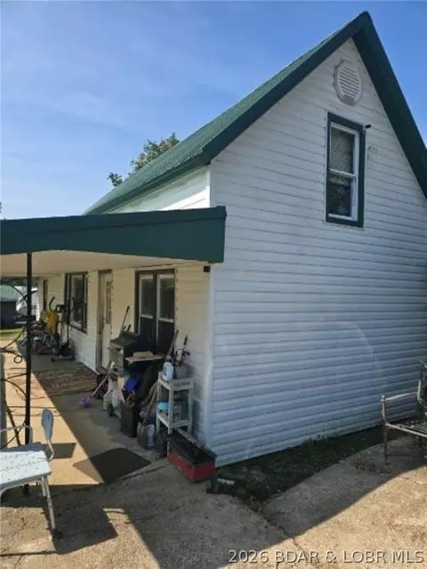 20632 Seals Rd, Versailles, MO 65084 photo 2