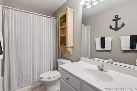Bath - 262 Bluff Blvd #1A, Camdenton, MO 65020 photo 2 of 3