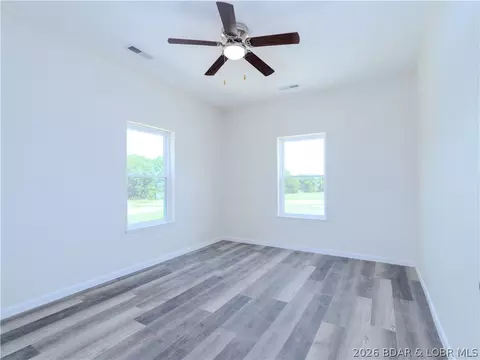 Bedroom - 7 Oak Tree Ln, Eldon, MO 65026 photo 3 of 4
