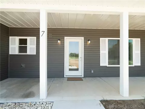 Exterior - 7 Oak Tree Ln, Eldon, MO 65026 photo 4 of 16
