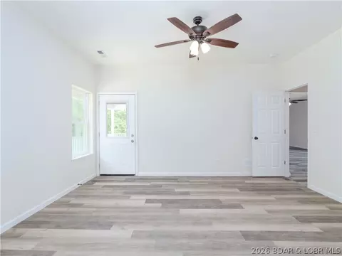 Living - 7 Oak Tree Ln, Eldon, MO 65026 photo 10 of 10