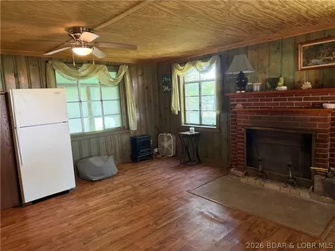 27 Phys Ed Cir, Edwards, MO 65326 photo 22