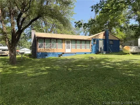 27 Phys Ed Cir, Edwards, MO 65326 photo 1