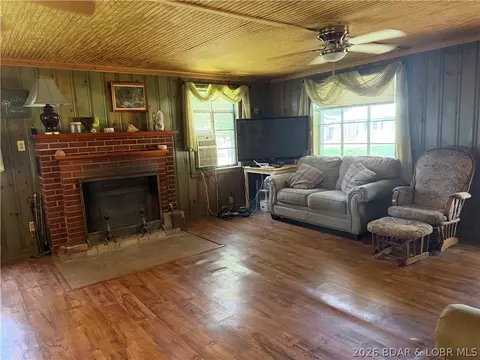 27 Phys Ed Cir, Edwards, MO 65326 photo 20