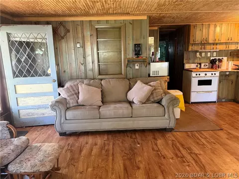 27 Phys Ed Cir, Edwards, MO 65326 photo 17