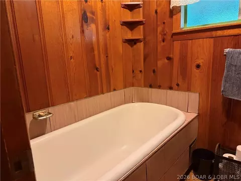 27 Phys Ed Cir, Edwards, MO 65326 photo 31