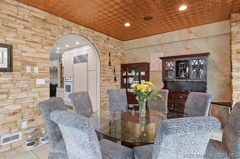 Dining - 2721 Highway 52, Eldon, MO 65026 photo 4 of 5