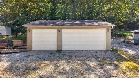 418 Outlook Dr, Edwards, MO 65326 photo 2