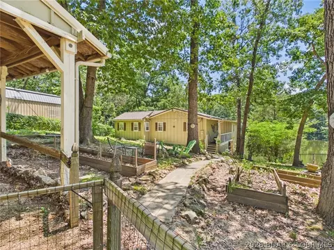 Exterior - 3584 Walnut Hills Rd, Stover, MO 65078 photo 4 of 11