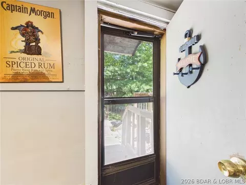 Entry Way - 3584 Walnut Hills Rd, Stover, MO 65078 photo 4 of 5