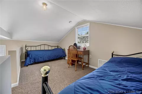 Bedroom - 1146 Stoddard Ln, Edwards, MO 65326 photo 3 of 4