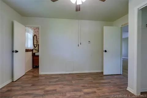 Bedroom - 29460 Huse St, Warsaw, MO 65355 photo 2 of 3