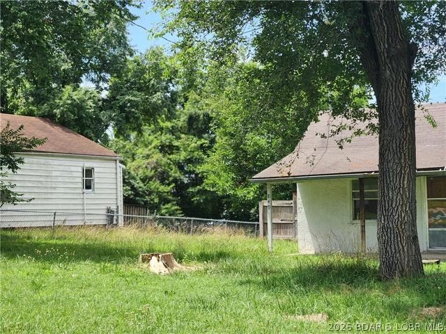 849853 W Park Manor Blvd, Lebanon, MO 65536