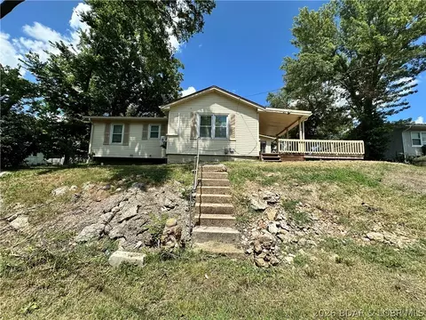 126 W Osage St, Warsaw, MO 65355