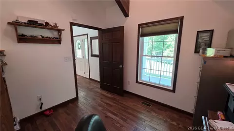 Entry Way - 29810 Shelladay Dr, Rocky Mount, MO 65072 photo 3 of 4