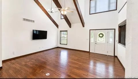 Living - 29810 Shelladay Dr, Rocky Mount, MO 65072 photo 2 of 5