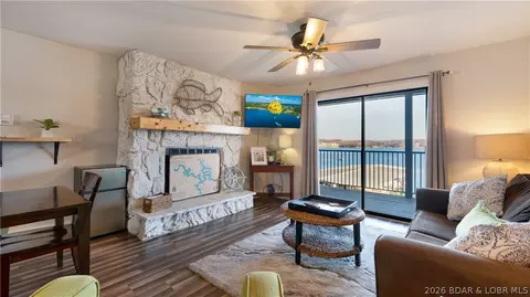 5499 Three Seasons Rd #C10, Osage Beach, MO 65065