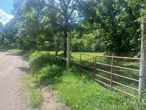 2995 Business Park Rd, Linn Creek, MO 65052