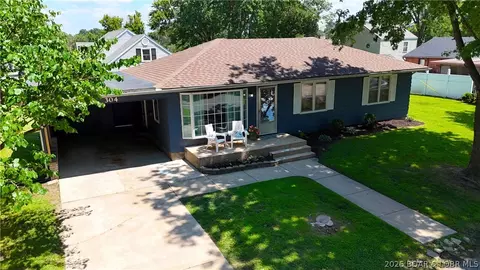 304 Spruce St, Eldon, MO 65026 photo 1