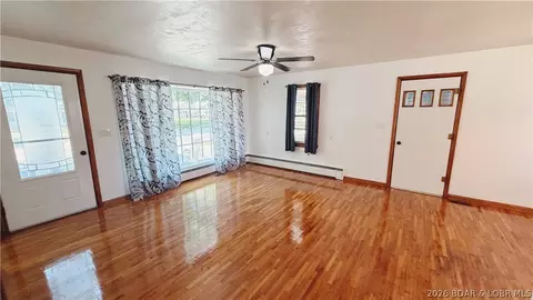 304 Spruce St, Eldon, MO 65026 photo 2
