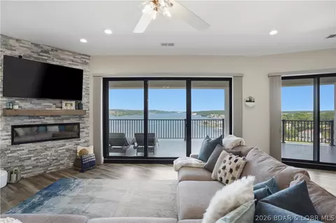 166 Captiva Dr #8C, Sunrise Beach, MO 65079