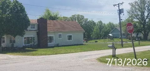 701 Butterfield Trl, Cole Camp, MO 65325