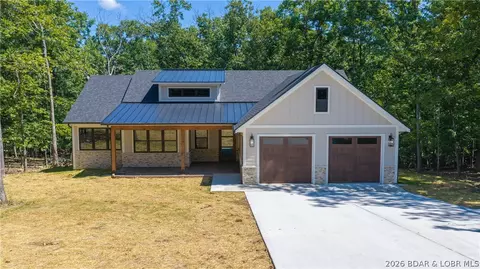 804 Grand Point Blvd, Sunrise Beach, MO 65079