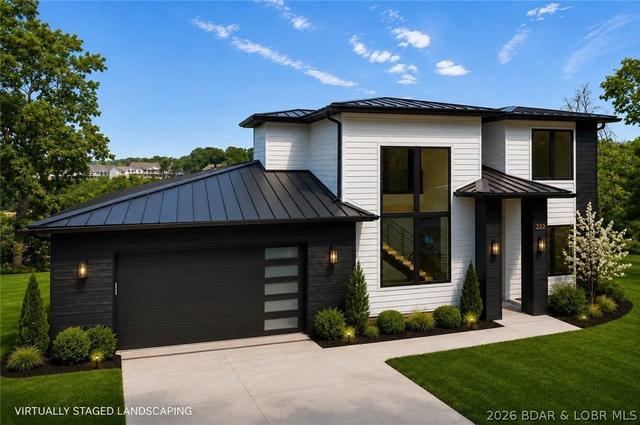 222 Redbud Ln, Lake Ozark, MO 65049