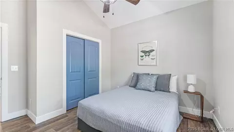 Bedroom - 500 Big Cedar Dr, Camdenton, MO 65020 photo 4 of 9
