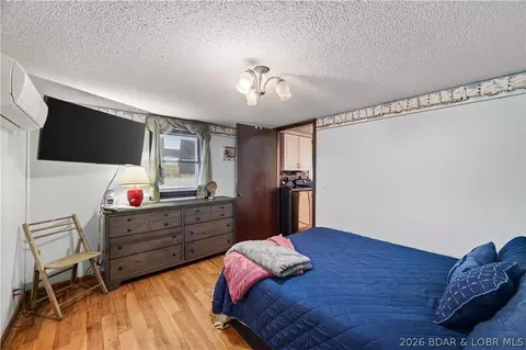 Bedroom - 1688 Boot Dr, Camdenton, MO 65020 photo 2 of 7