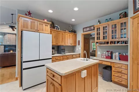 Kitchen - 46 Black Rd, Kaiser, MO 65047 photo 4 of 5
