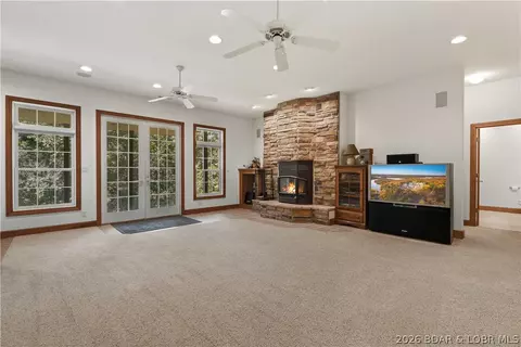 Living - 46 Black Rd, Kaiser, MO 65047 photo 4 of 8