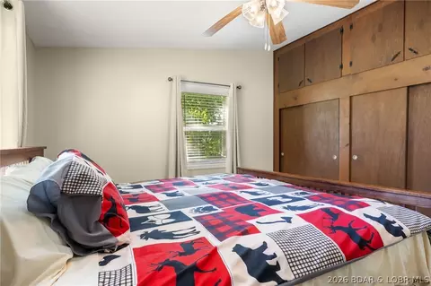 Bedroom - 31722 Barclay Loop, Warsaw, MO 65355 photo 3 of 5