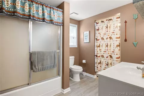 Bath - 31722 Barclay Loop, Warsaw, MO 65355 photo 1 of 2
