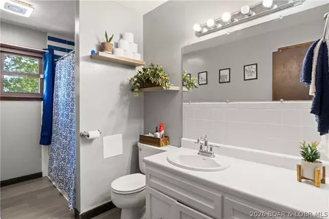 Bath - 59 Oak Hill Rd, Eldon, MO 65026 photo 1 of 2