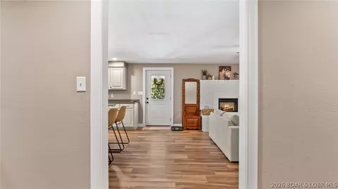 Entry Way - 39 Willow Tree Rd, Iberia, MO 65486 photo 7 of 10
