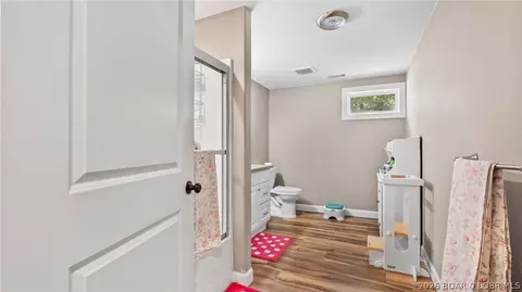 Bath - 39 Willow Tree Rd, Iberia, MO 65486 photo 4 of 5