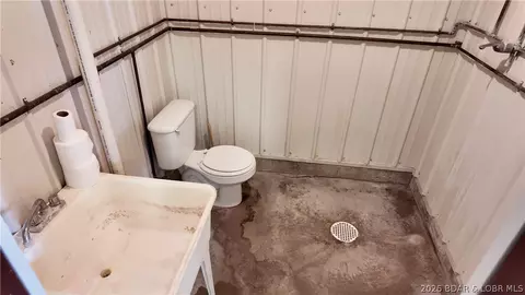 801 E 8th St, Eldon, MO 65026 photo 5